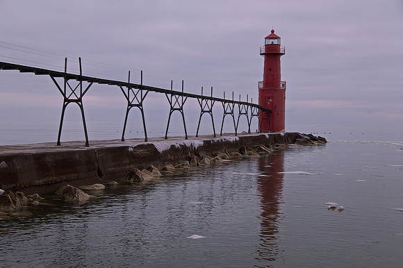 Algoma Pierhead Lighthouse